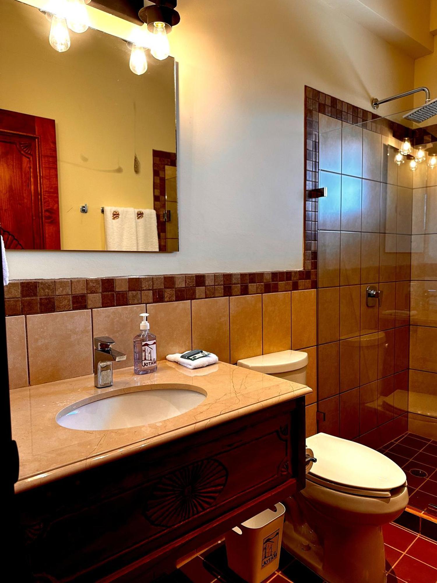 Hotel Jotam Panajachel Luaran gambar